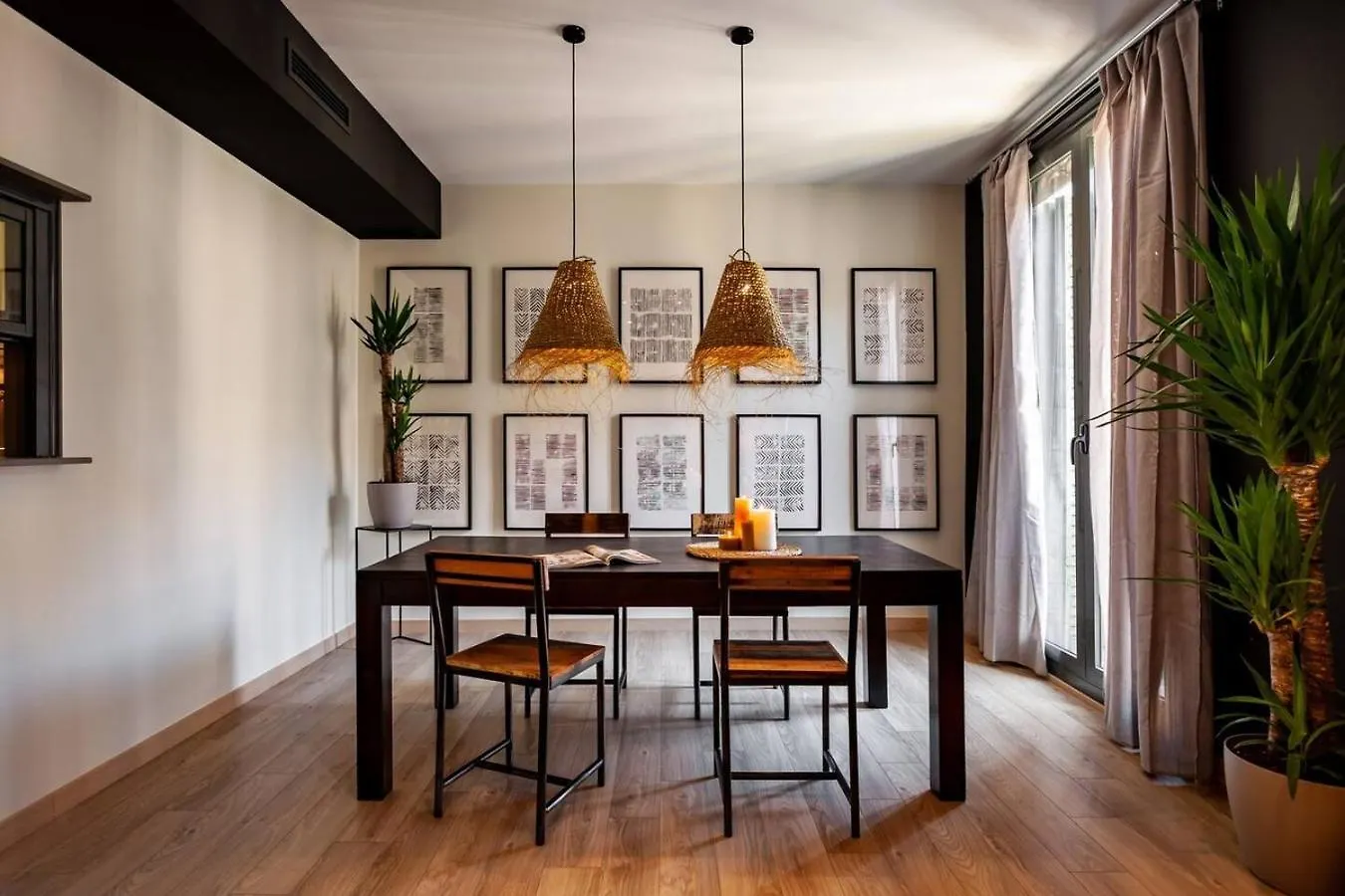 Hegra - 2 Bedrooms, Balcony In Eixample Esquerra Barcelona 0*,